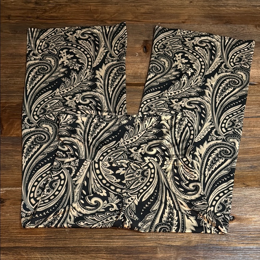White Mark Black and Cream Paisley Wide Leg Pants